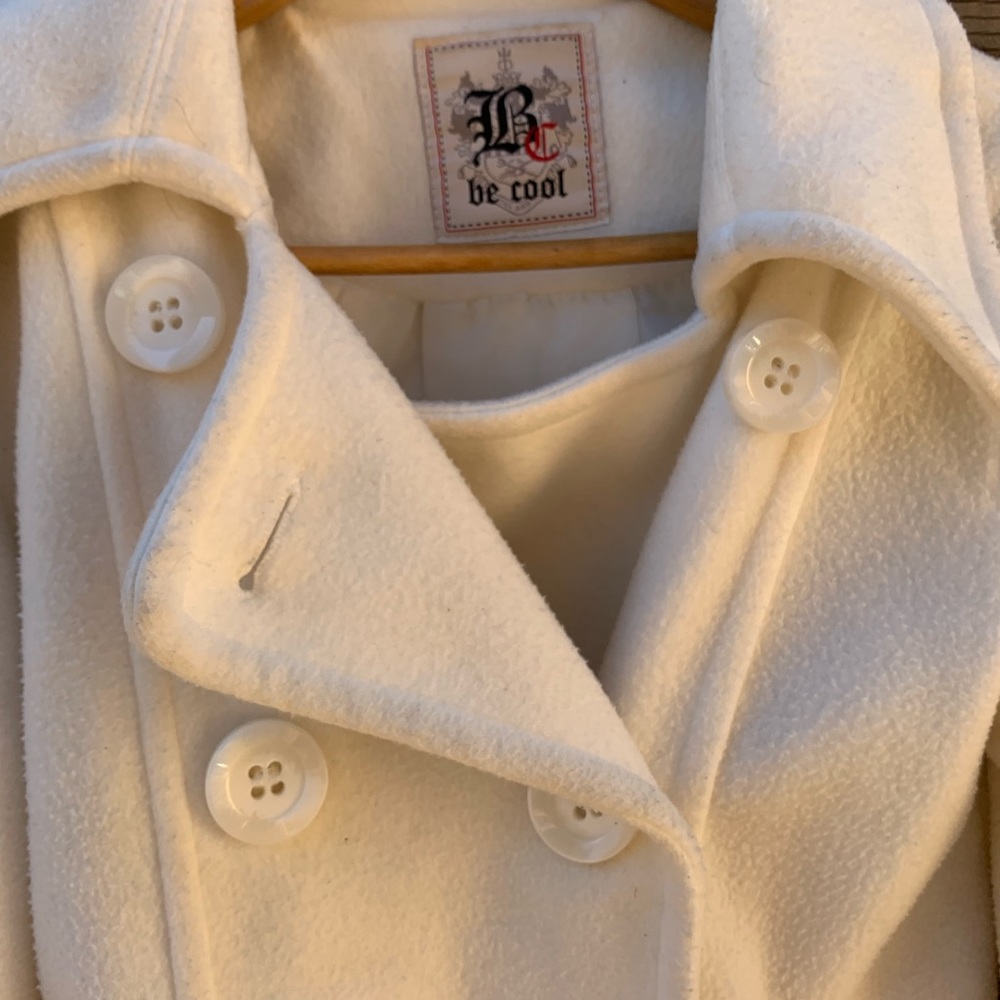 Coat - Picture 2 of 4